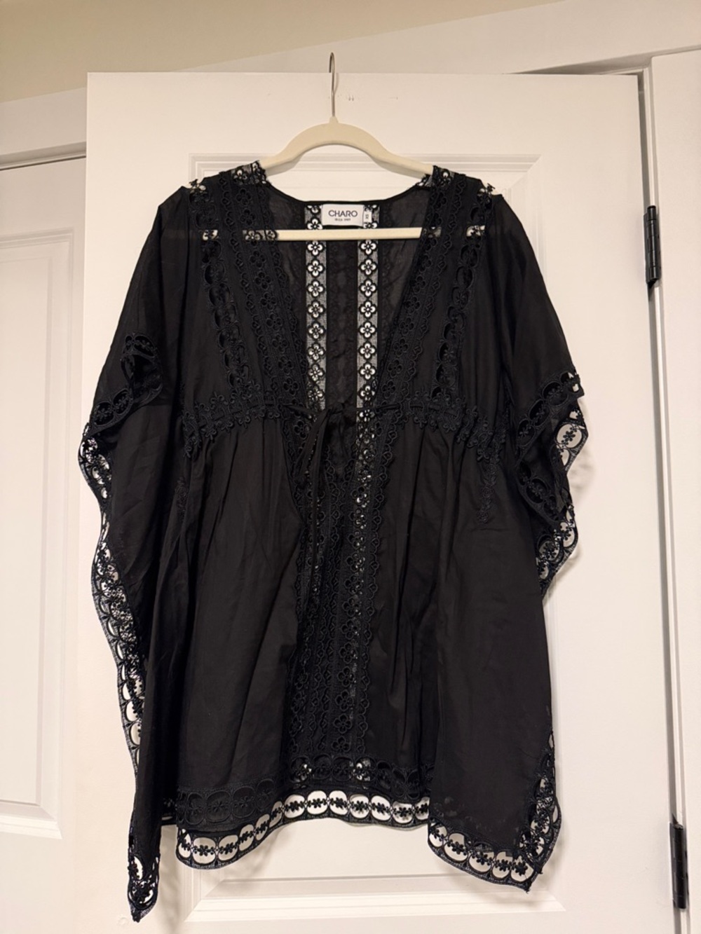 Charo Ruiz Black Lace-Trim Front Tie Caftan